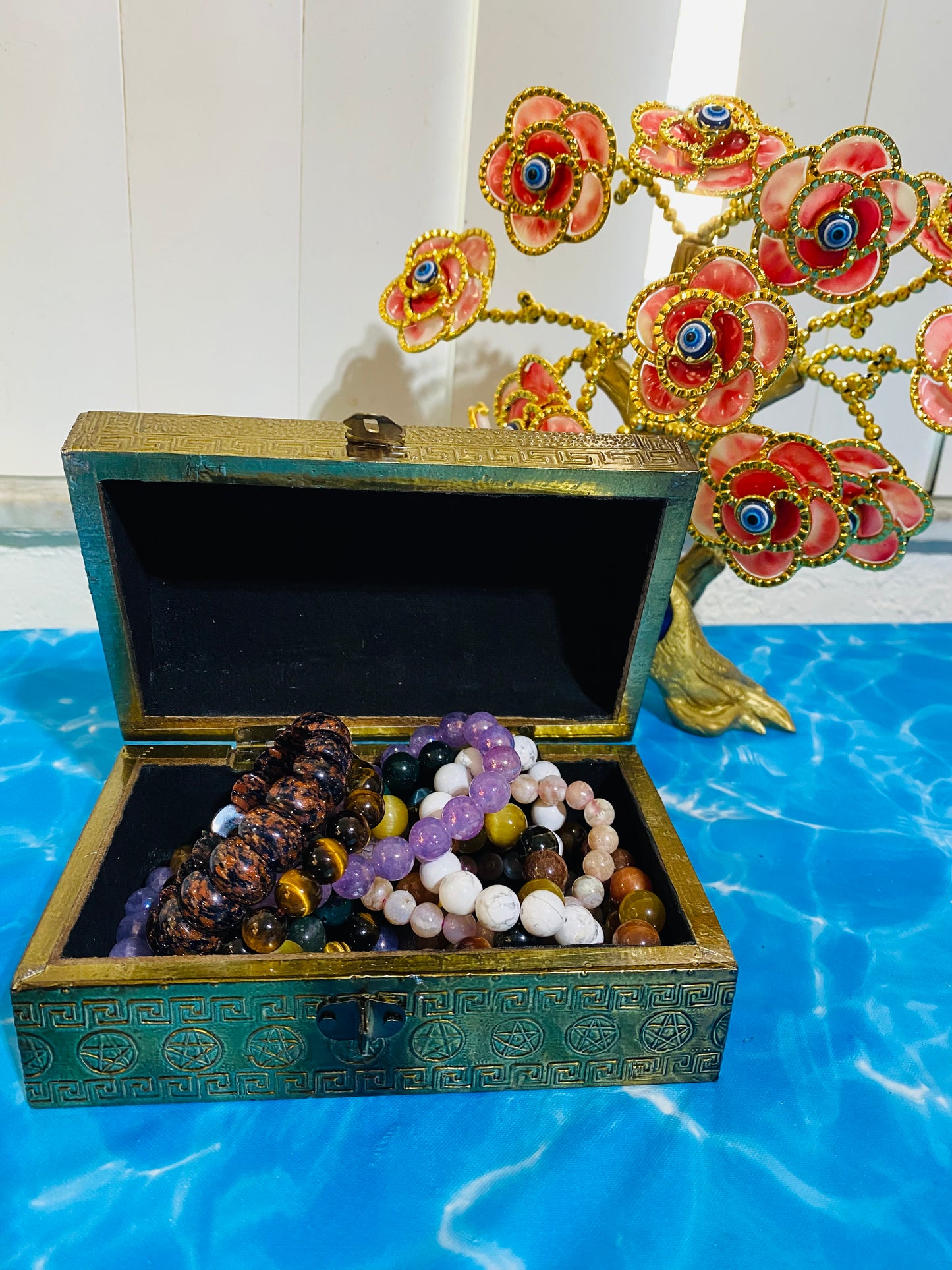 Triple Moon Gold Box